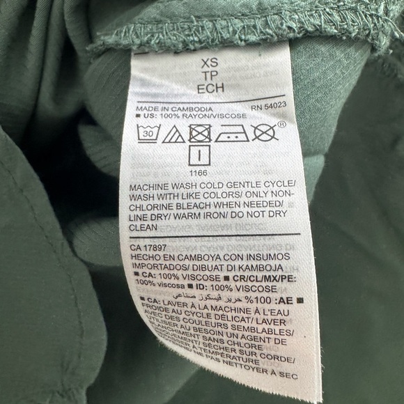 Old Navy Green Button-Up Shirt - Picture 5 of 7